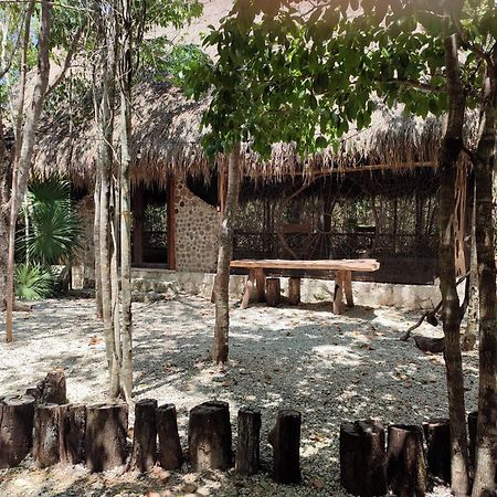 פוארטו מורלוס Aldea Maya-Ha Cabanas Con Cenotes מראה חיצוני תמונה